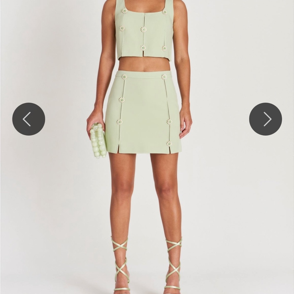 Cult Gaia Green Daisy Set